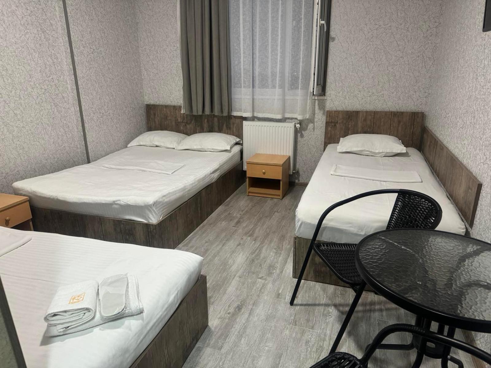 Hotel Skip Tbilisi Eksteriør bilde