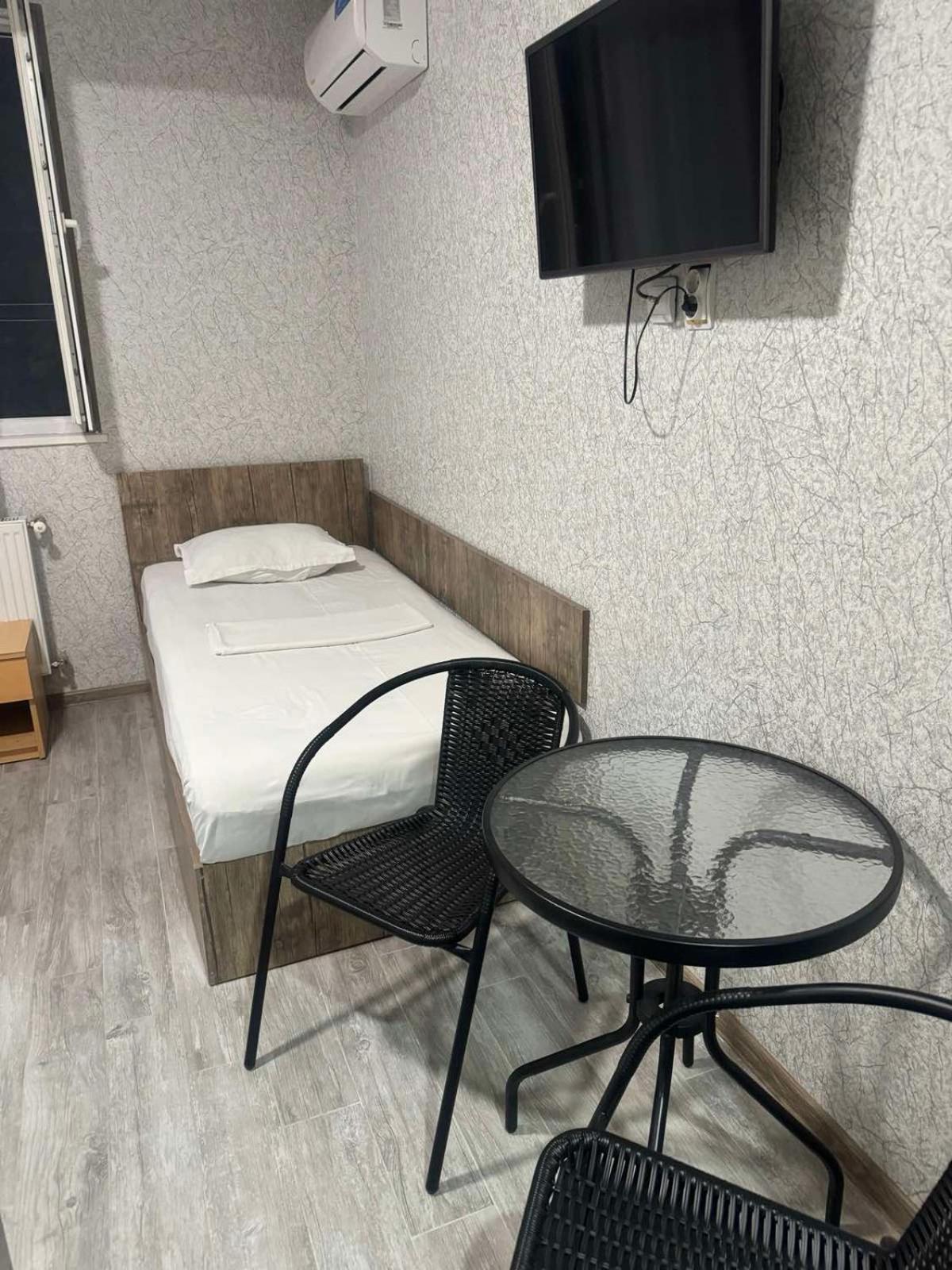 Hotel Skip Tbilisi Eksteriør bilde